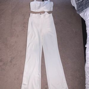 Naked Wardrobe White Set